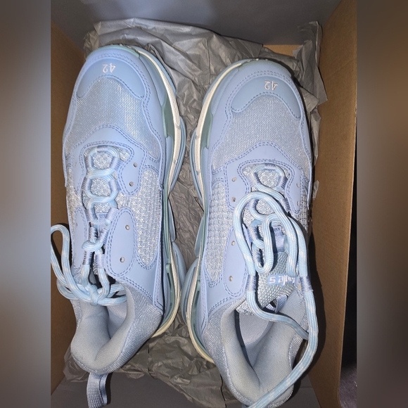 Balenciaga Triple S Men's Sneakers - Picture 7 of 8